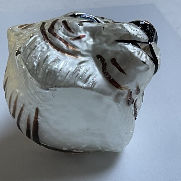 The Discovery Channel Store WHITE TIGER Blown Glass Christmas Ornament Poland - Picture 7 of 8